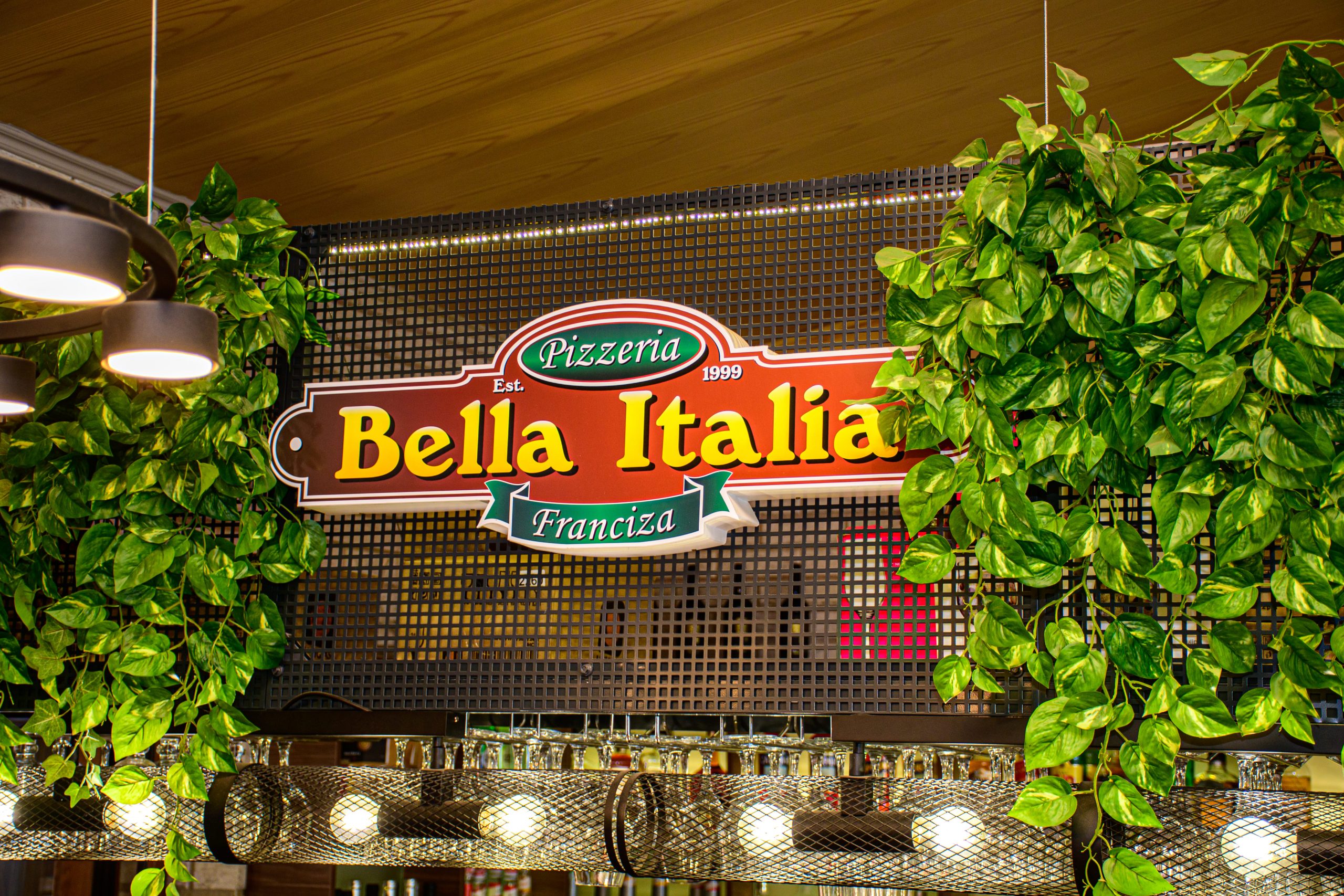 Bella Italia, pizzeria familiei tale!